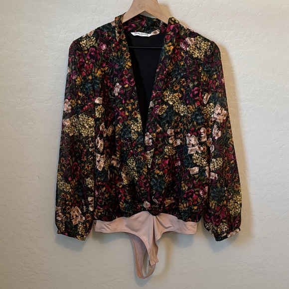 REVOLVE x Amanda Uprichard Hera Floral Plunge Neck Long Sleeve Bodysuit Size M - Picture 2 of 8